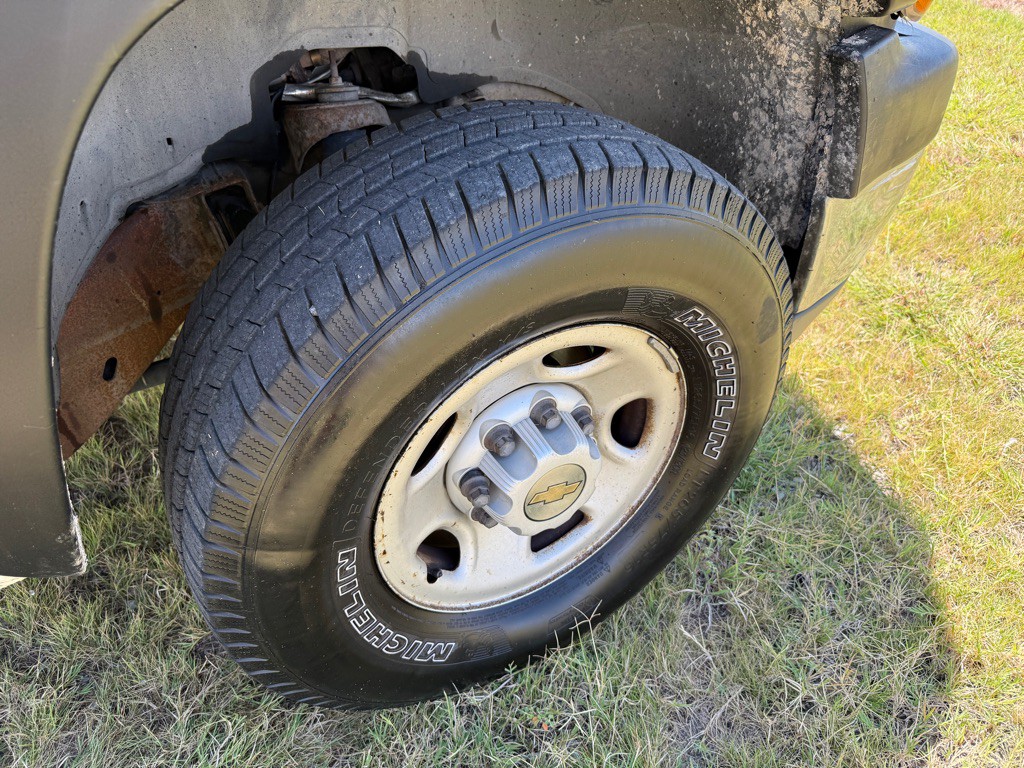 2002 Chevrolet Silverado 1500 Image 4