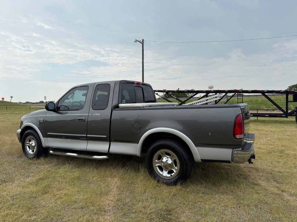 2003 Ford F-150 Image 5