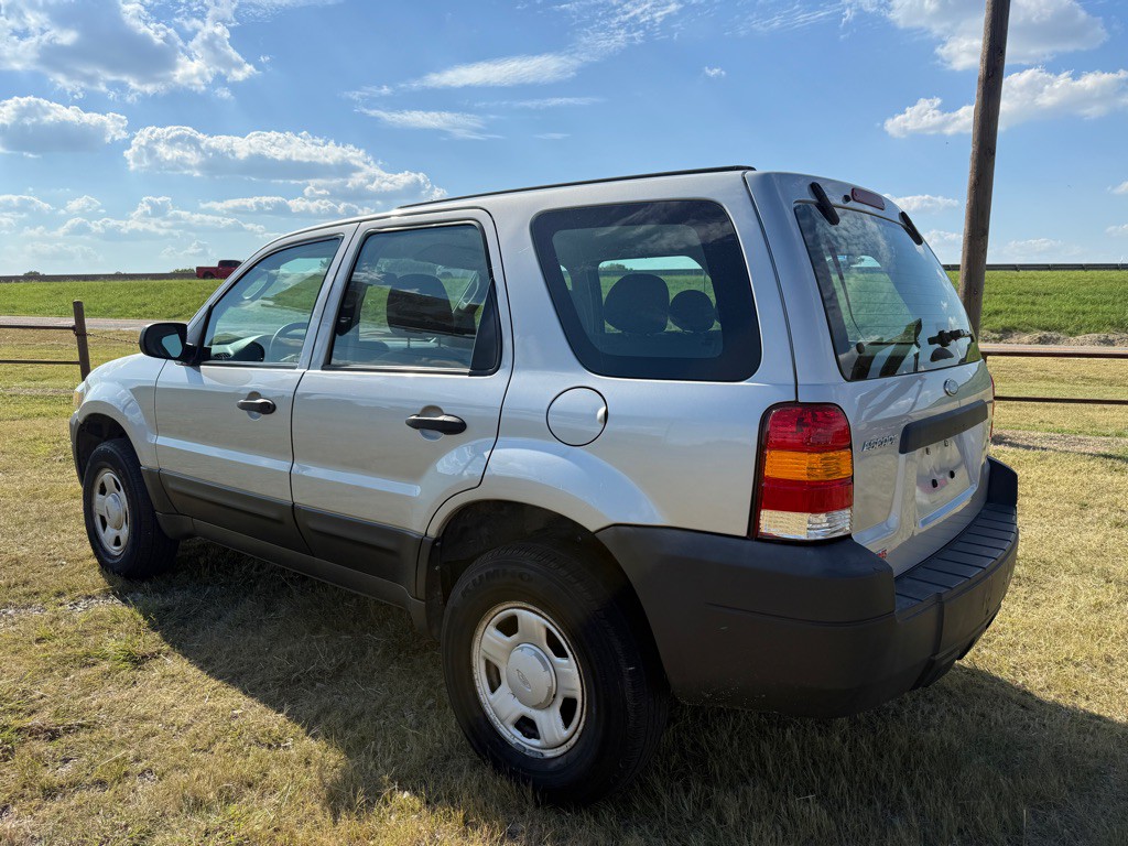 2005 Ford Escape Image 6