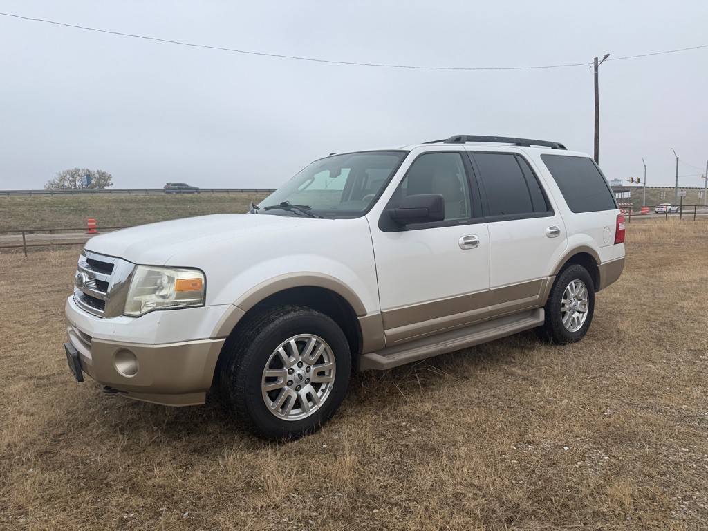 2012 Ford Expedition Image 1