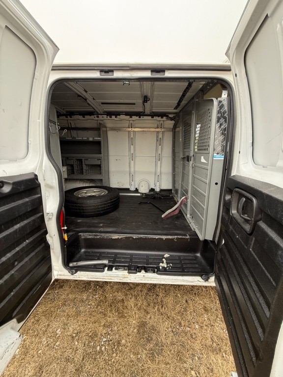 2017 Chevrolet Express Image 8