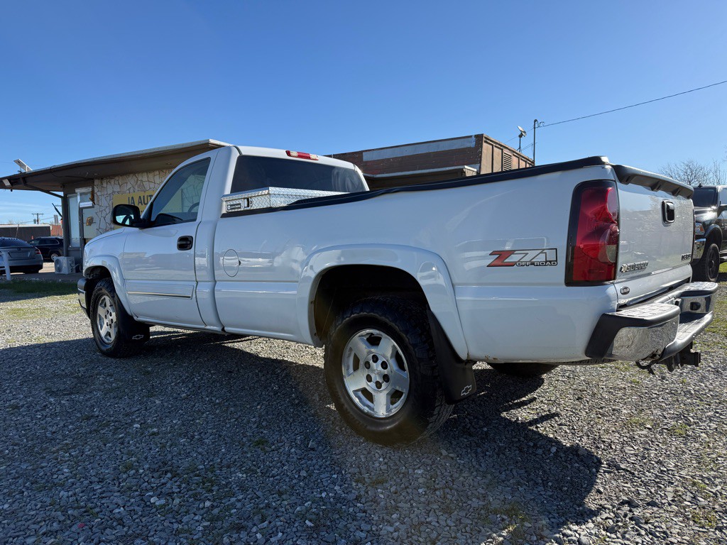 2005 Chevrolet Silverado 1500 Image 4