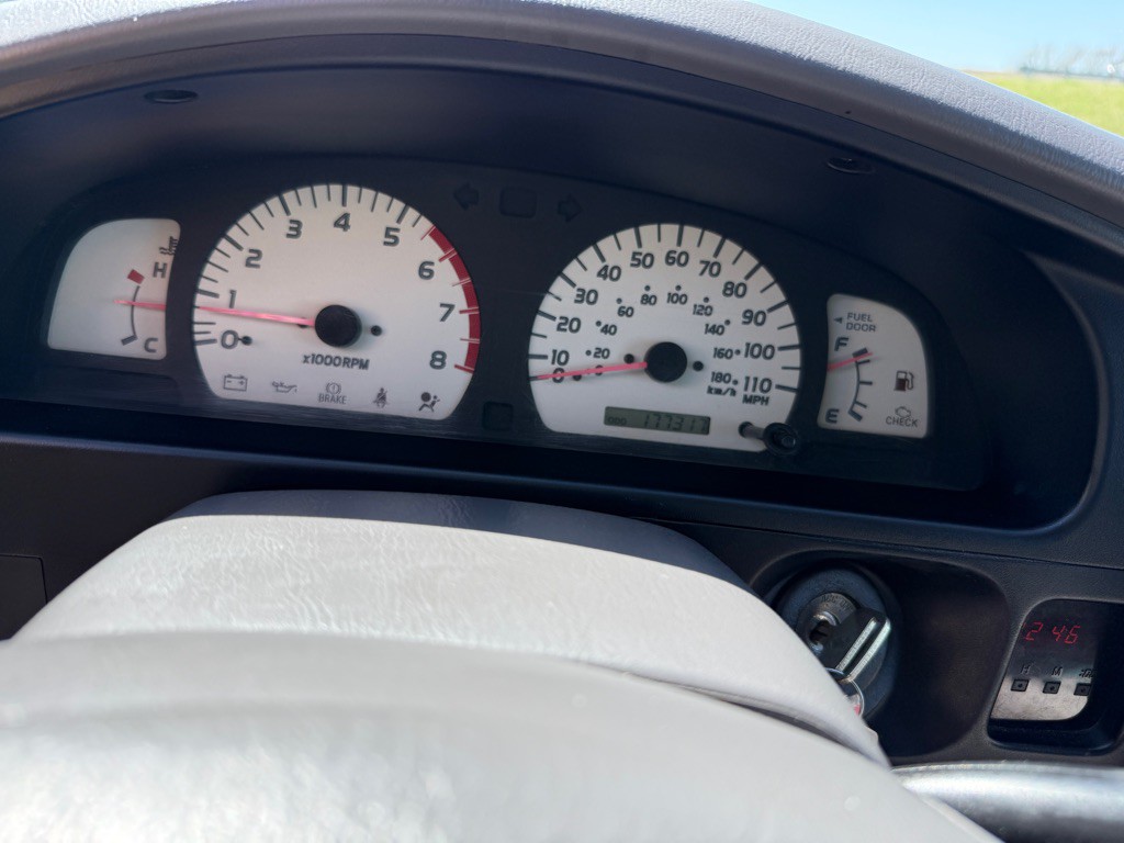 2004 Toyota Tacoma Image 10