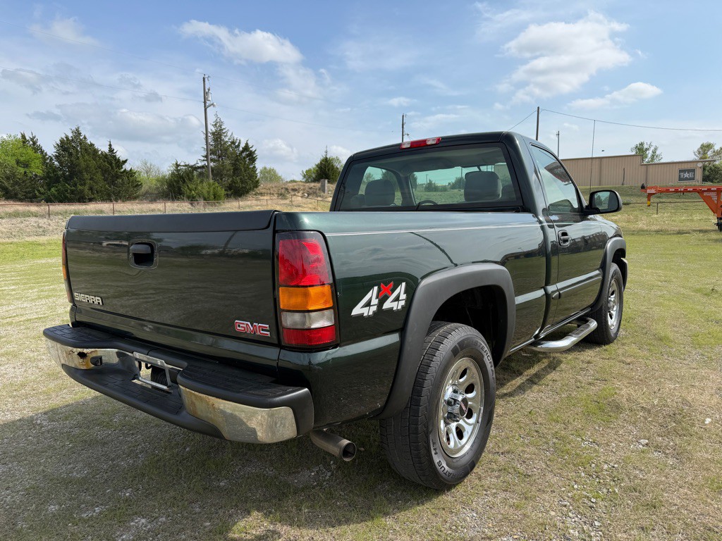 2006 GMC Sierra Image 4