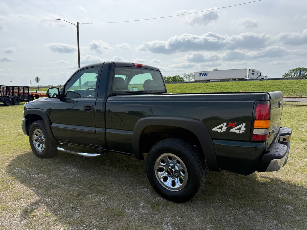 2006 GMC Sierra Image 6