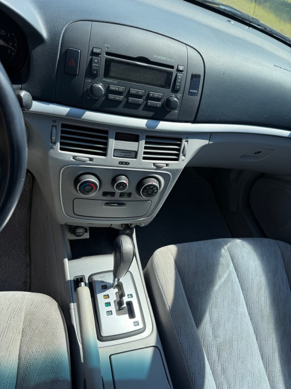 2006 Hyundai Sonata Image 10