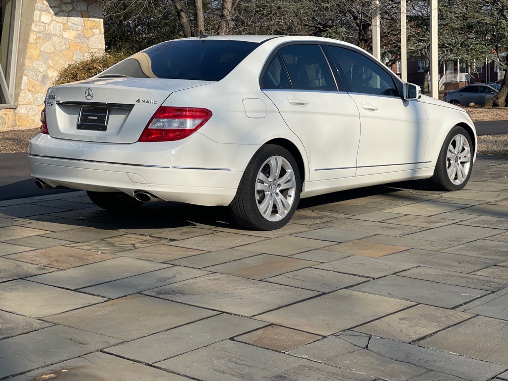 2011 Mercedes-Benz C-Class Image 7