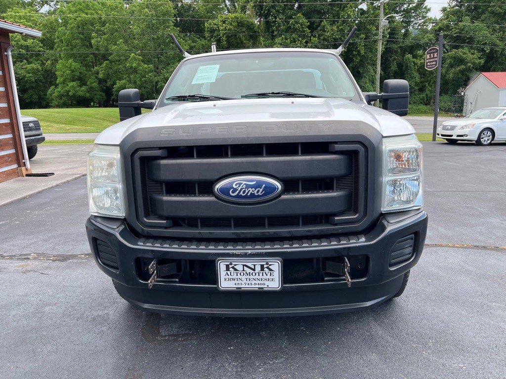 2011 Ford F-250 Image 2