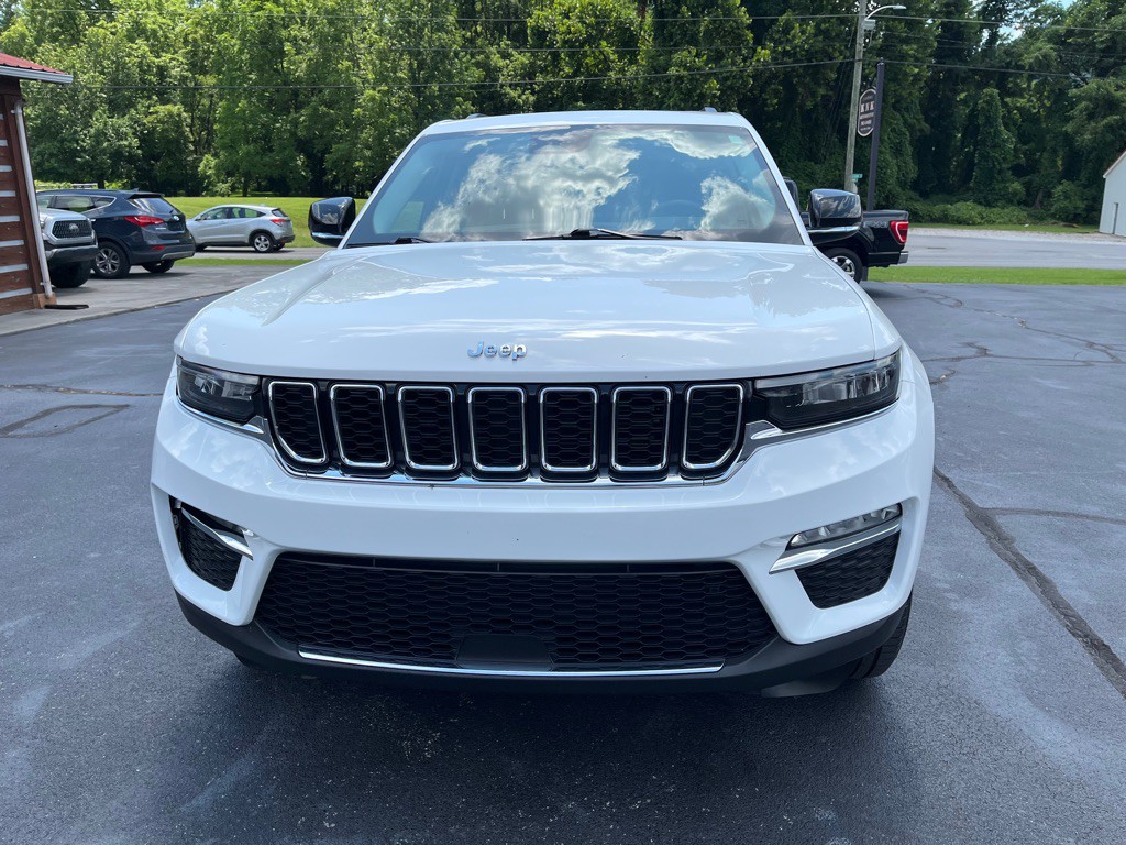 2023 Jeep Grand Cherokee Image 2