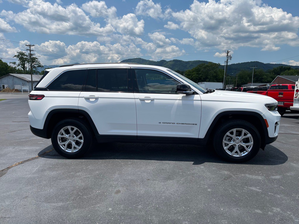 2023 Jeep Grand Cherokee Image 7