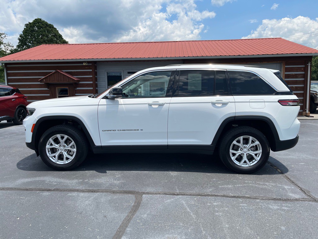 2023 Jeep Grand Cherokee Image 8