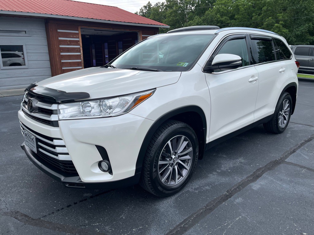 2019 Toyota Highlander Image 3