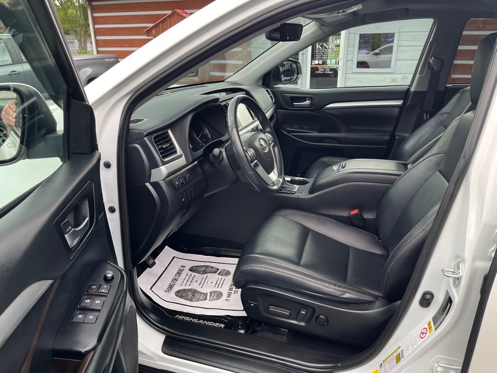 2019 Toyota Highlander Image 10