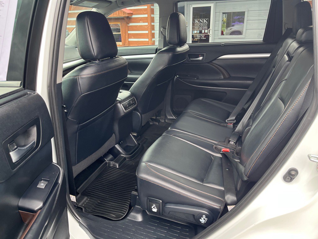 2019 Toyota Highlander Image 12