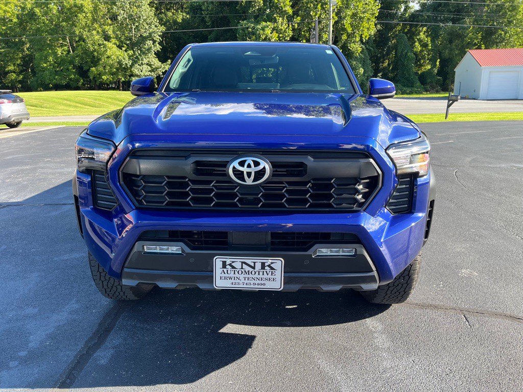 2024 Toyota Tacoma Image 2