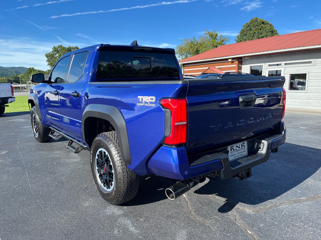 2024 Toyota Tacoma Image 4
