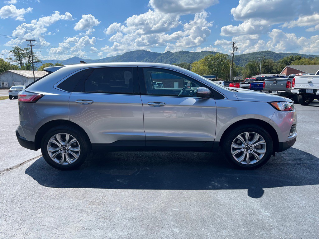 2023 Ford Edge Image 7