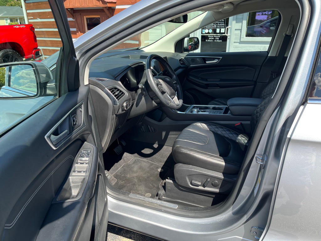 2023 Ford Edge Image 10