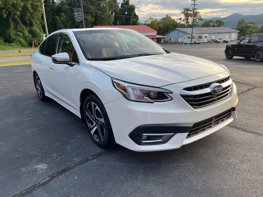 2022 Subaru Legacy Image 1