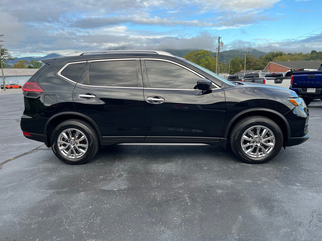 2018 Nissan Rogue Image 7