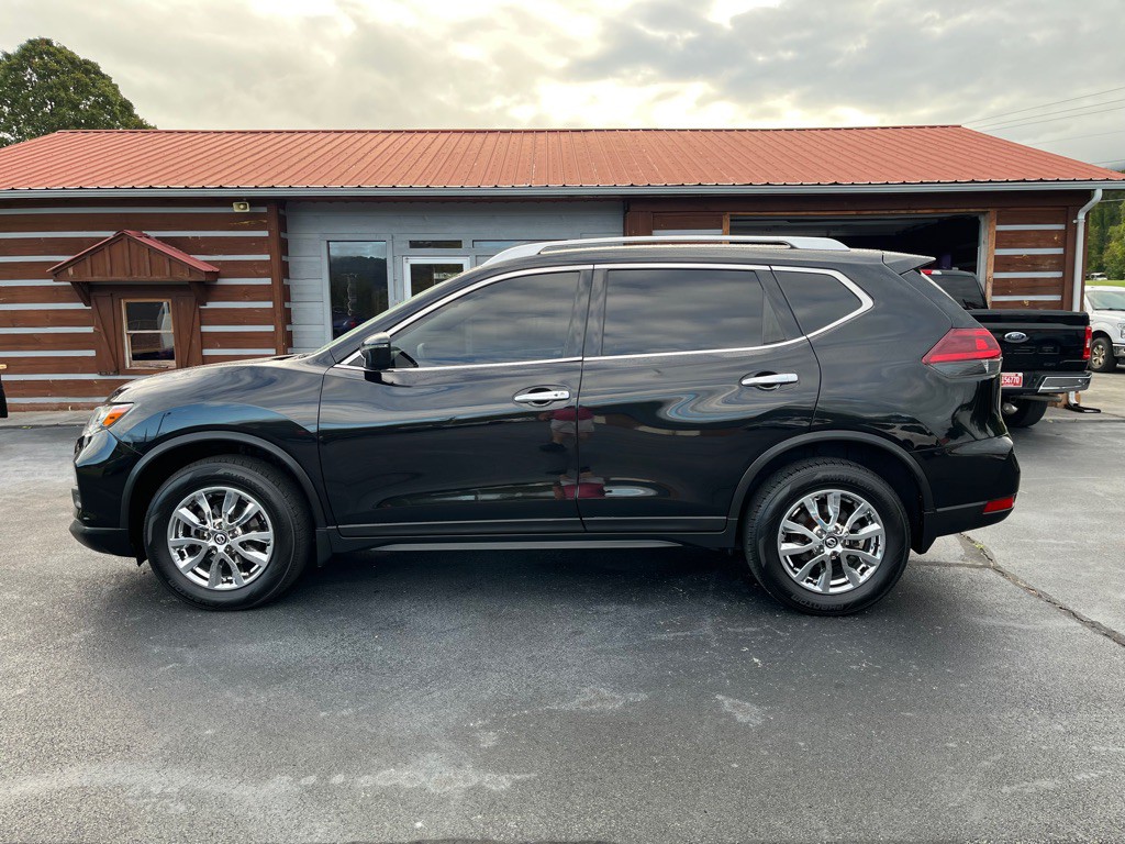 2018 Nissan Rogue Image 8
