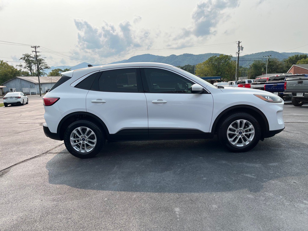 2020 Ford Escape Image 8