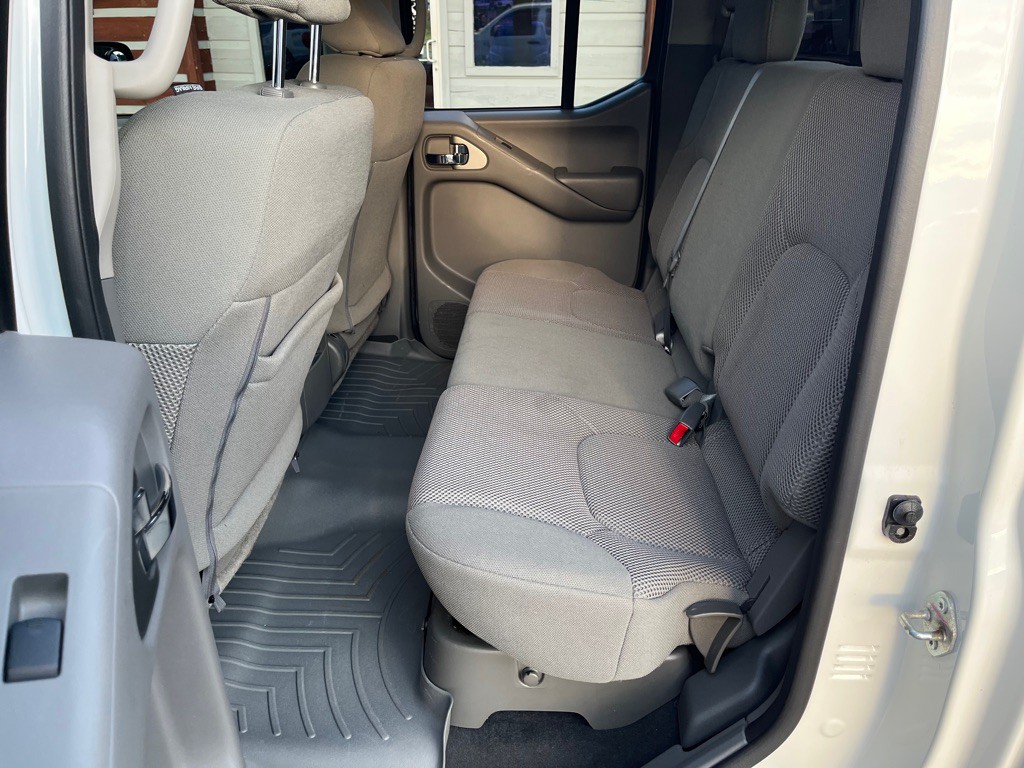 2021 Nissan Frontier Image 12