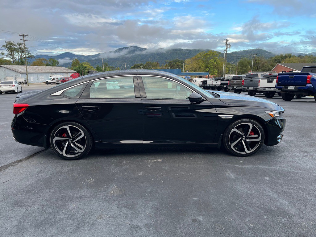2018 Honda Accord Image 8