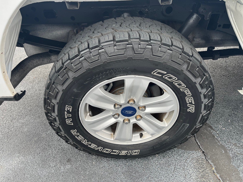 2017 Ford F-150 Image 9