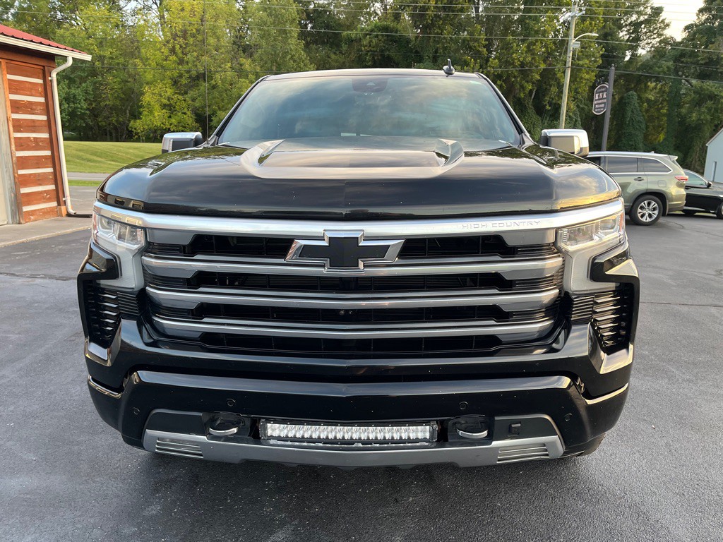 2023 Chevrolet Silverado 1500 Image 2