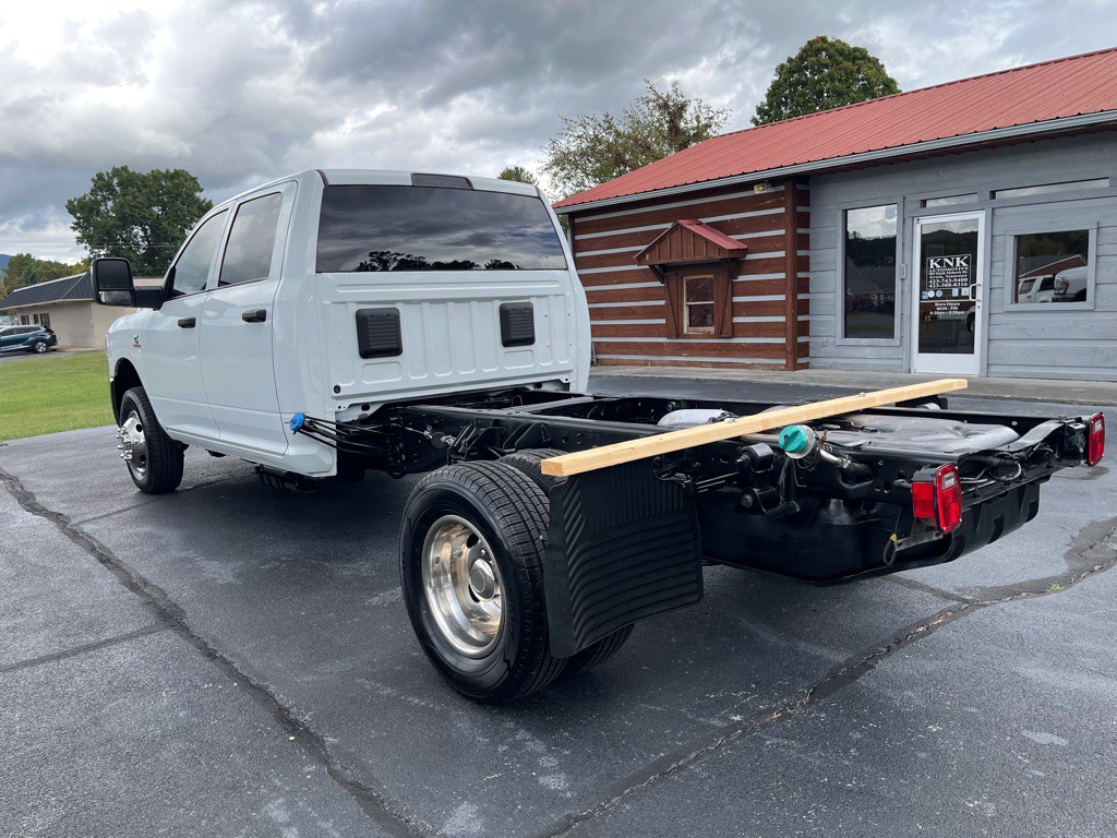 2024 RAM 3500 Image 4