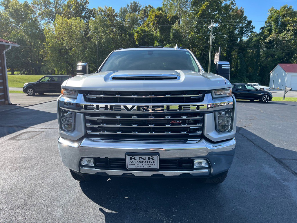 2020 Chevrolet Silverado 1500 Image 2