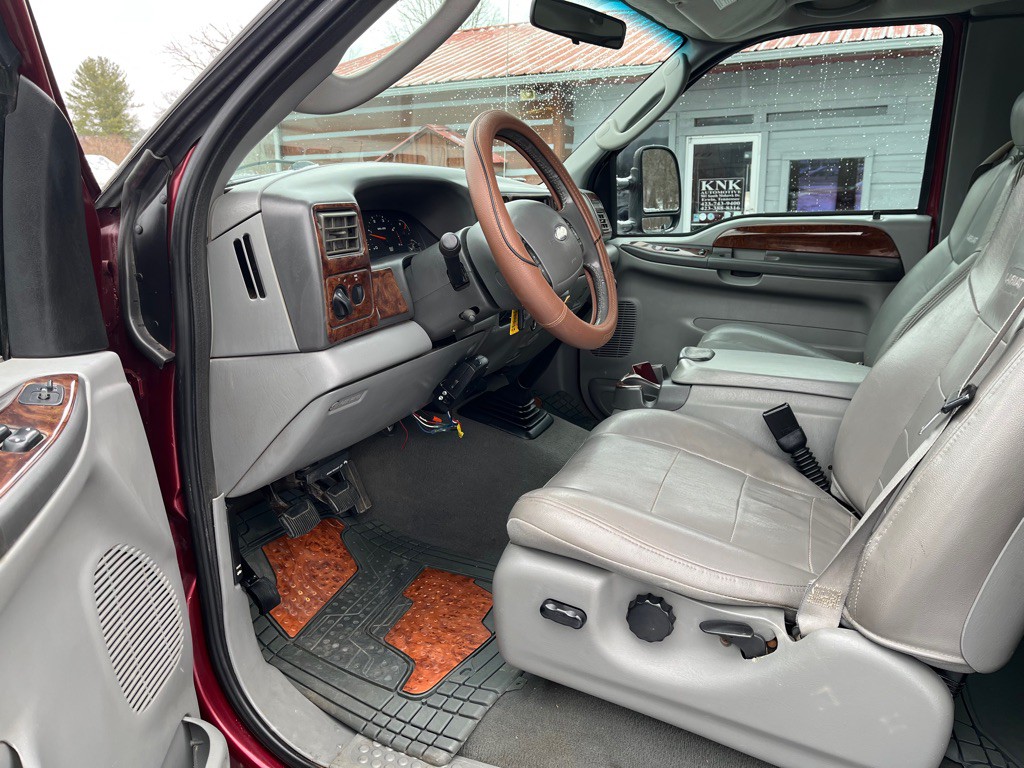 2004 Ford F-250 Image 10