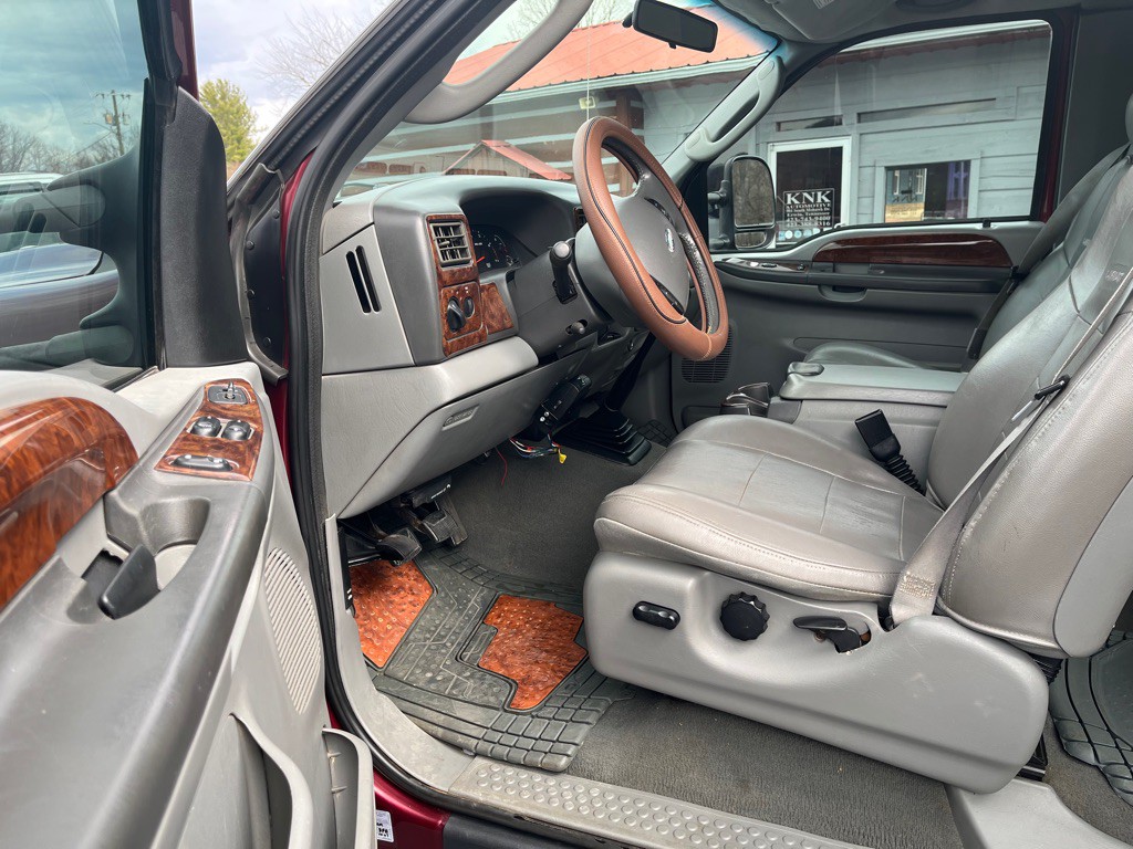 2004 Ford F-250 Image 10