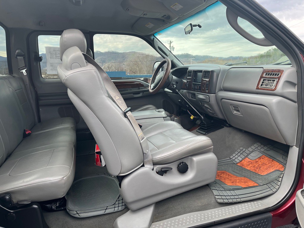 2004 Ford F-250 Image 11