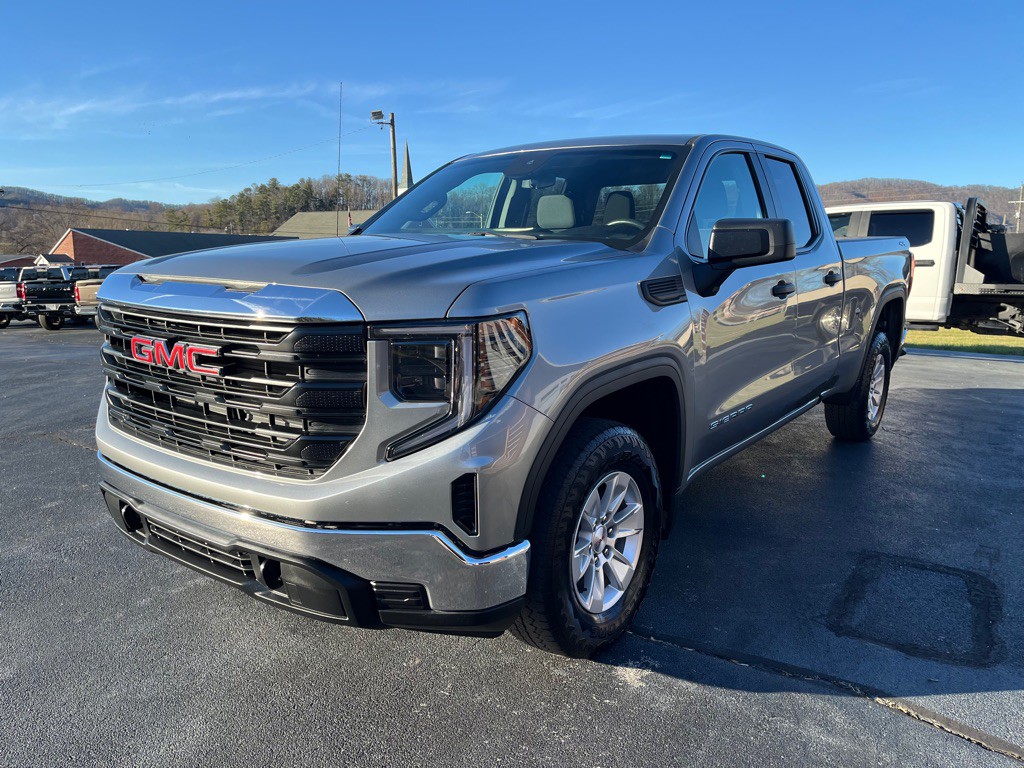 2023 GMC Sierra Image 3