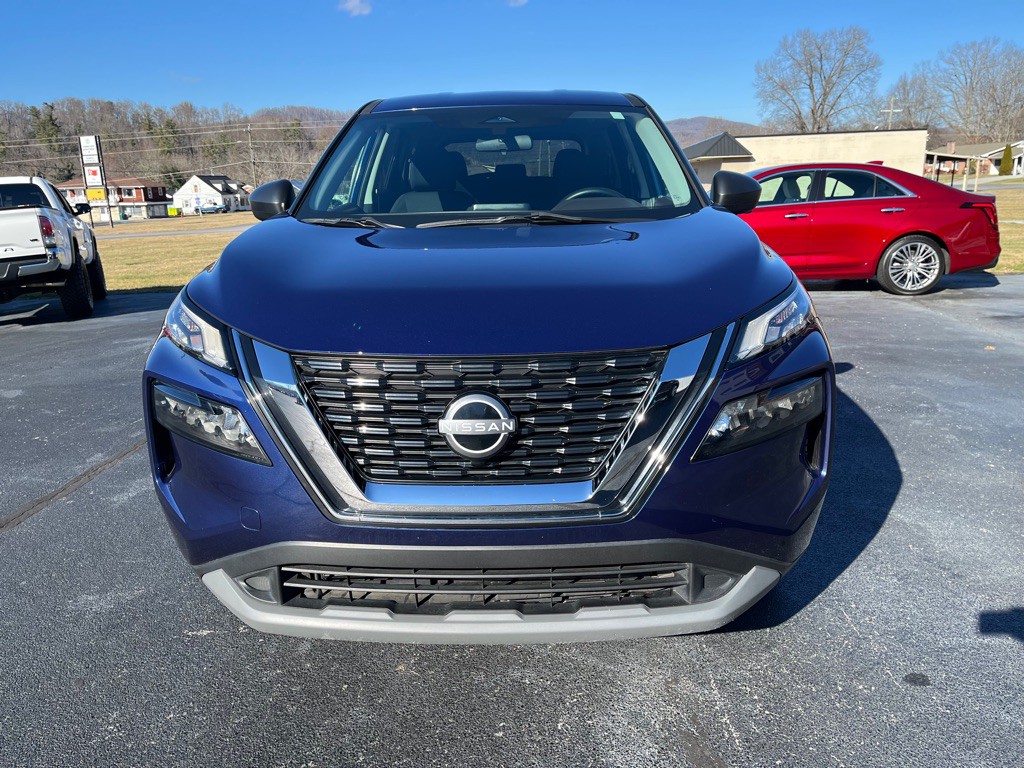 2023 Nissan Rogue Image 2