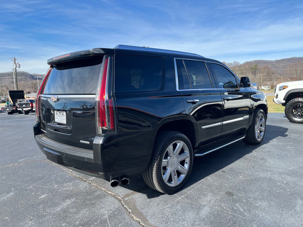 2017 Cadillac Escalade Image 6