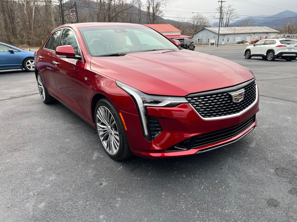 2021 Cadillac CT4 Image 1