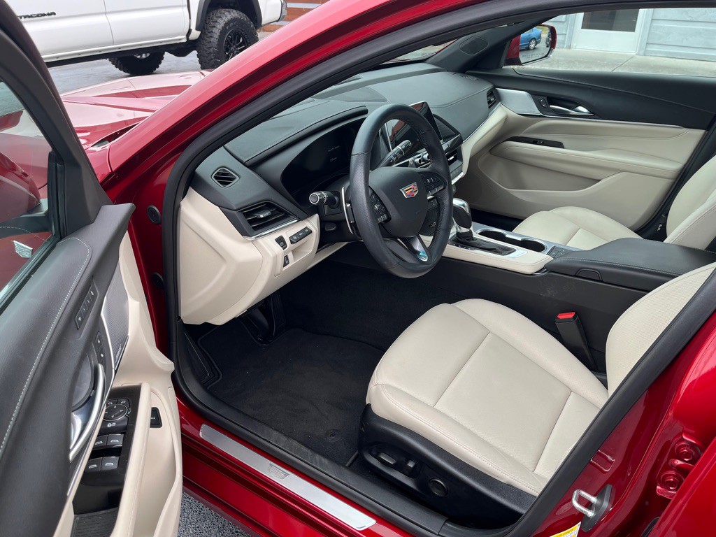 2021 Cadillac CT4 Image 10