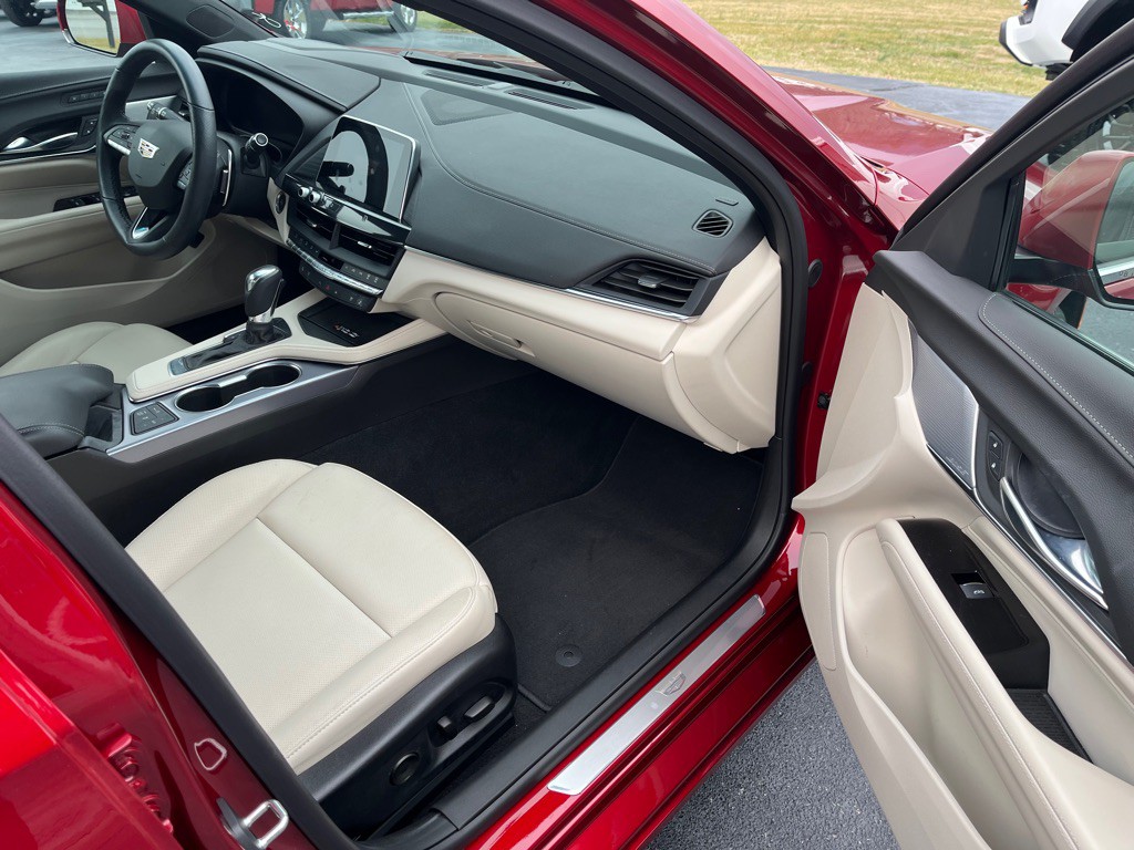 2021 Cadillac CT4 Image 11