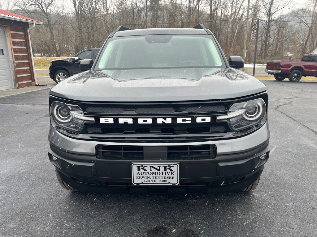 2021 Ford Bronco Image 2