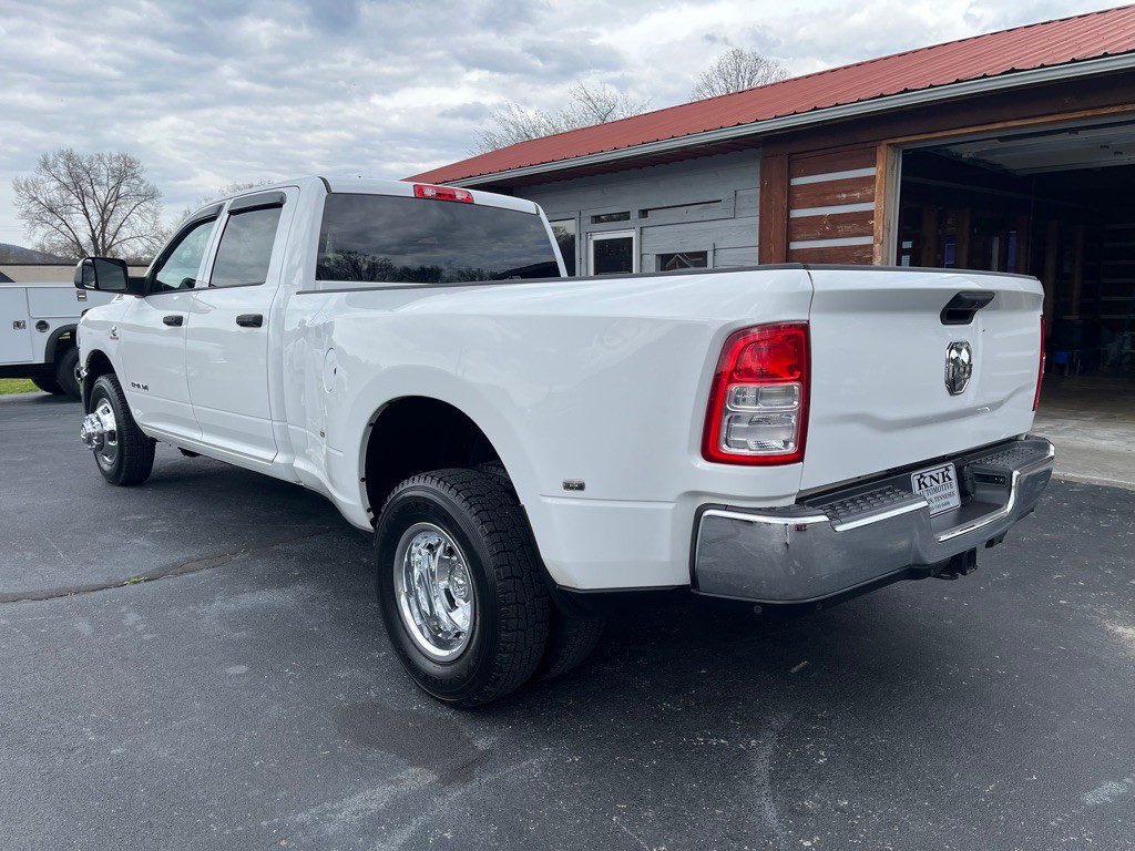 2019 RAM 3500 Image 4