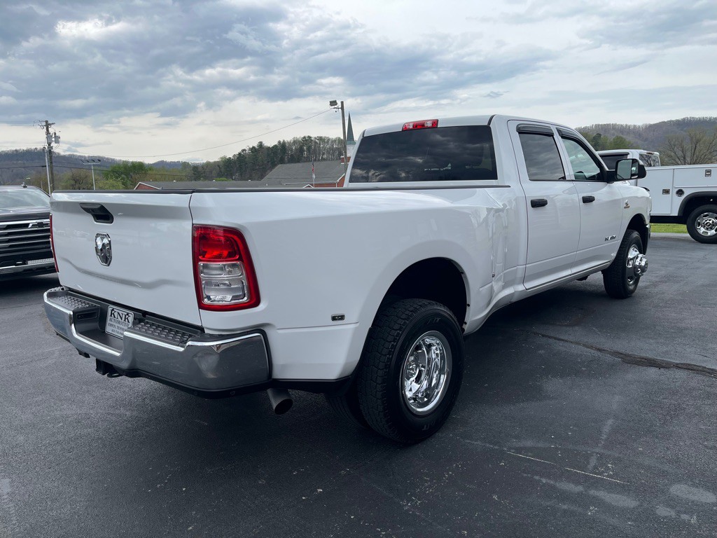 2019 RAM 3500 Image 6