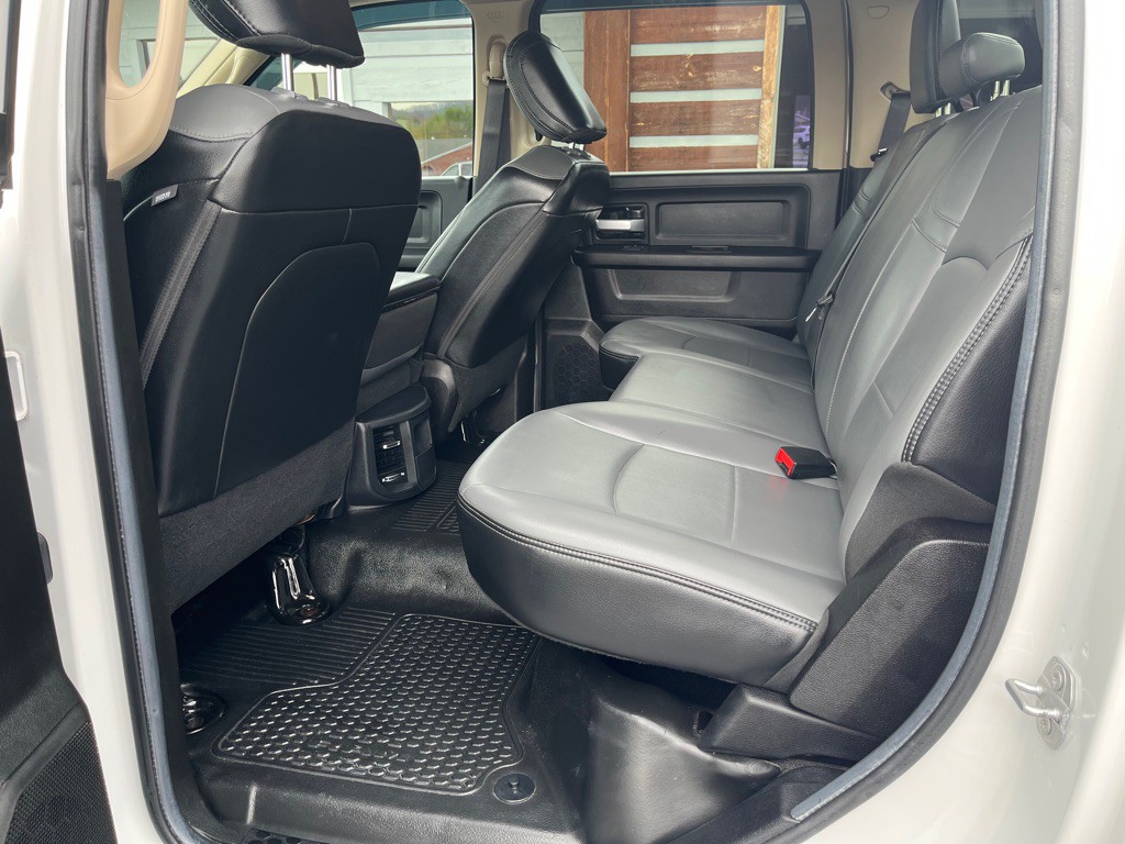 2019 RAM 3500 Image 12