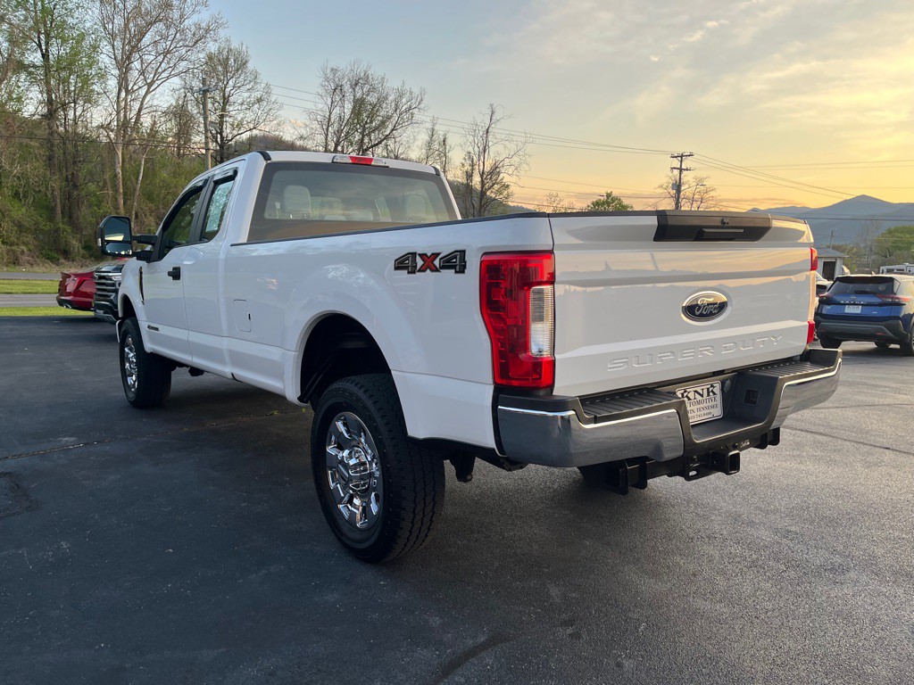 2019 Ford F-350 Image 4