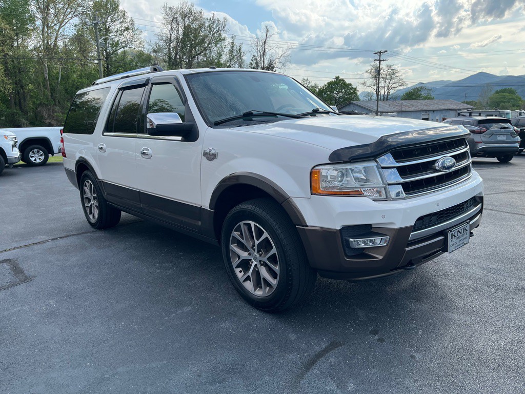 2017 Ford Expedition Image 1