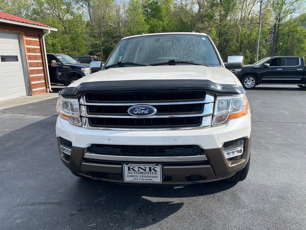 2017 Ford Expedition Image 2