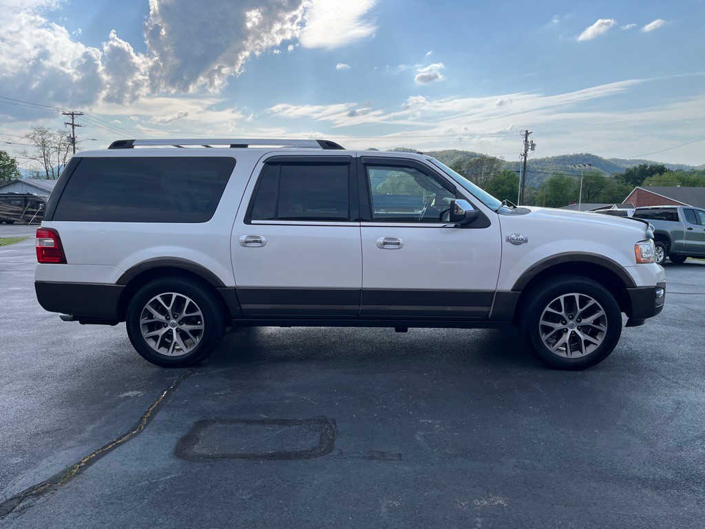 2017 Ford Expedition Image 8