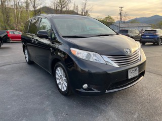 Image for 2016 Toyota Sienna XLE ID: 7316787